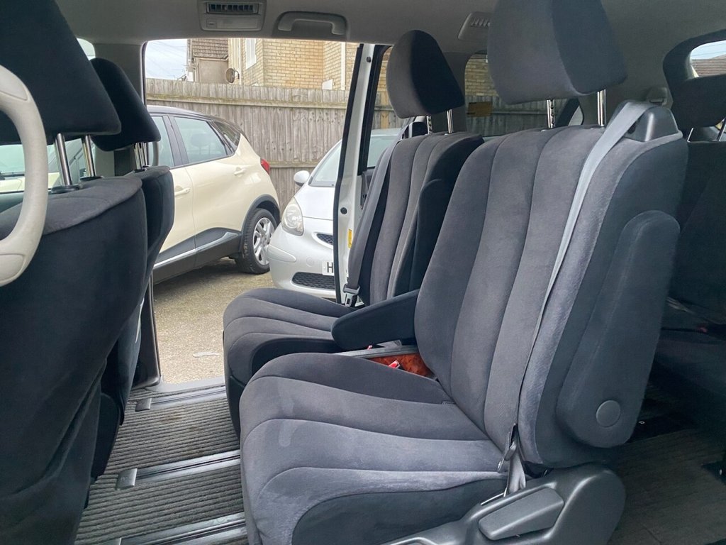 Used Toyota Estima 2010 for sale - 77631721: Photo 22