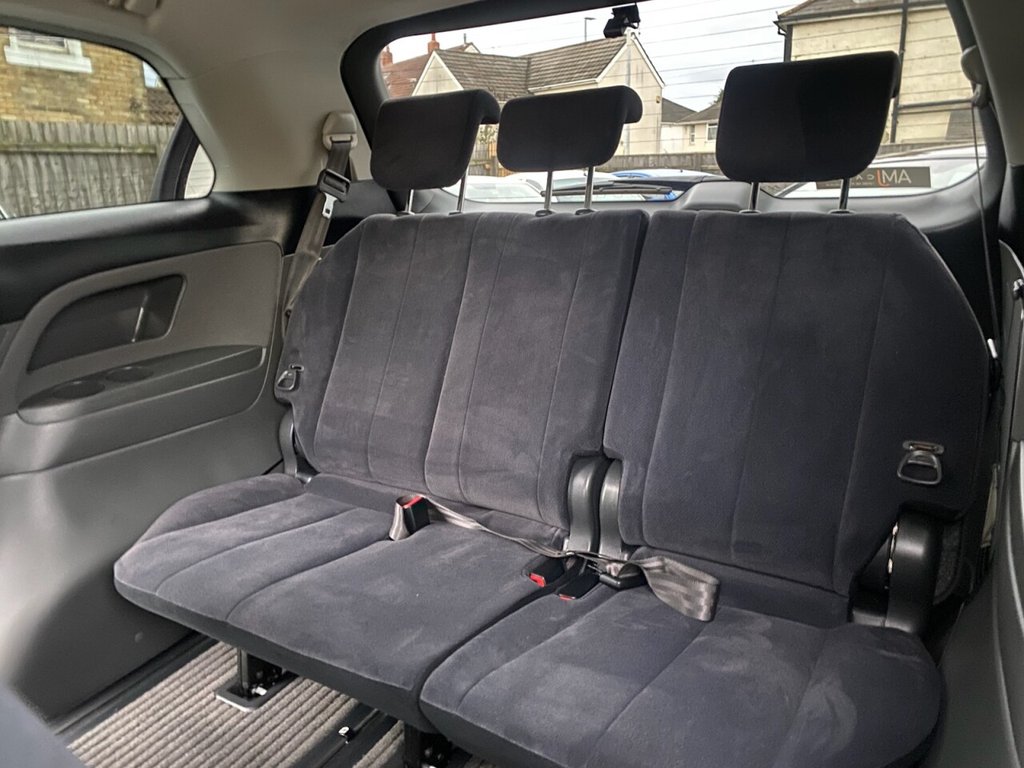 Used Toyota Estima 2010 for sale - 77631721: Photo 23