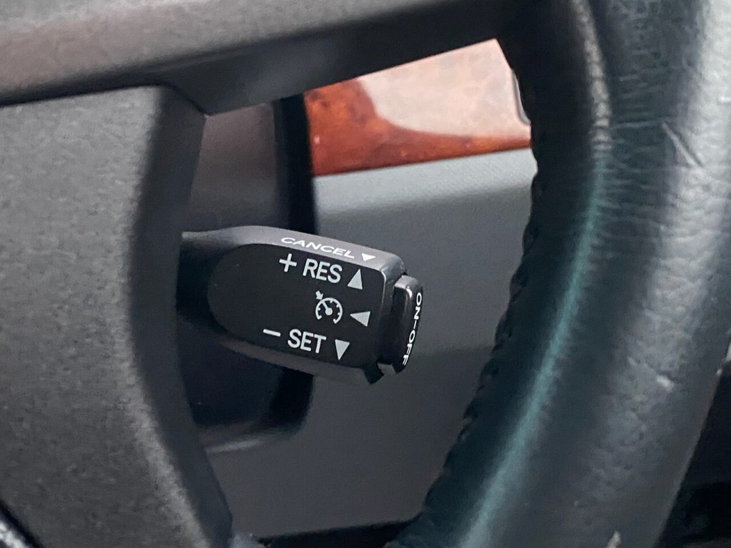 Used Toyota Estima 2010 for sale - 77631721: Photo 26