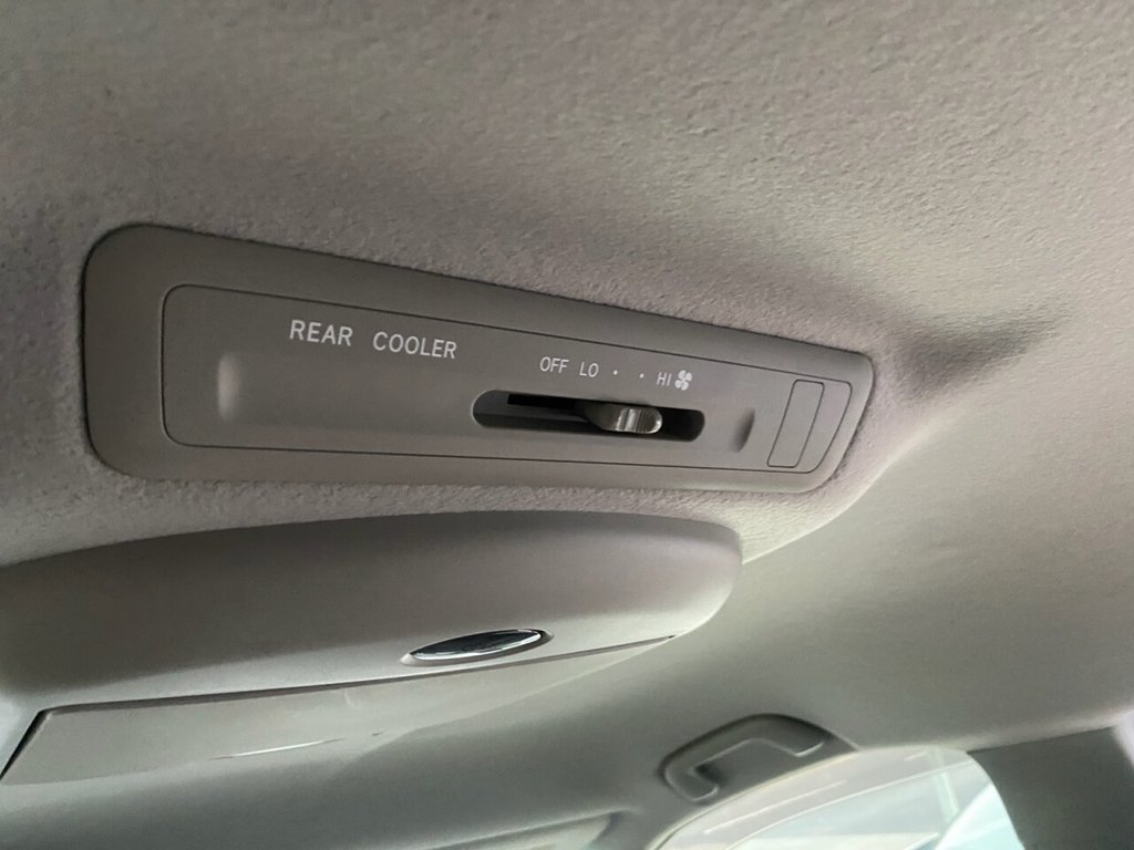 Used Toyota Estima 2010 for sale - 77631721: Photo 27