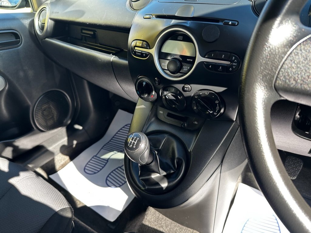 Used Mazda Mazda2 2010 for sale - 77952894: Photo 9