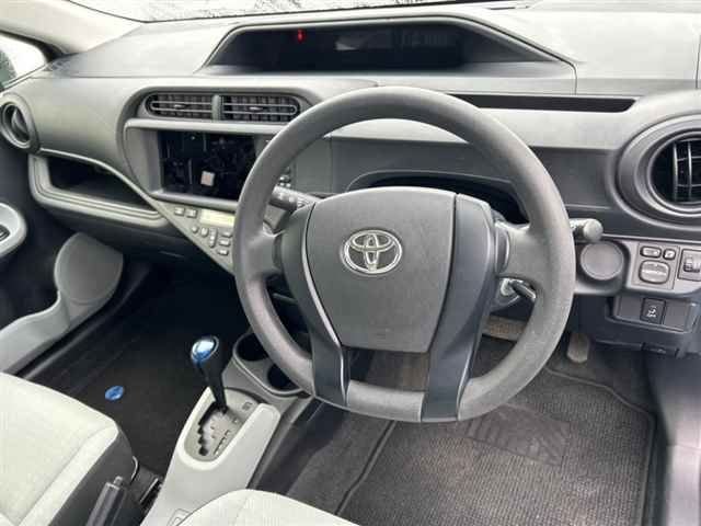 Used Toyota Aqua 2012 for sale - 76469866: Photo 10