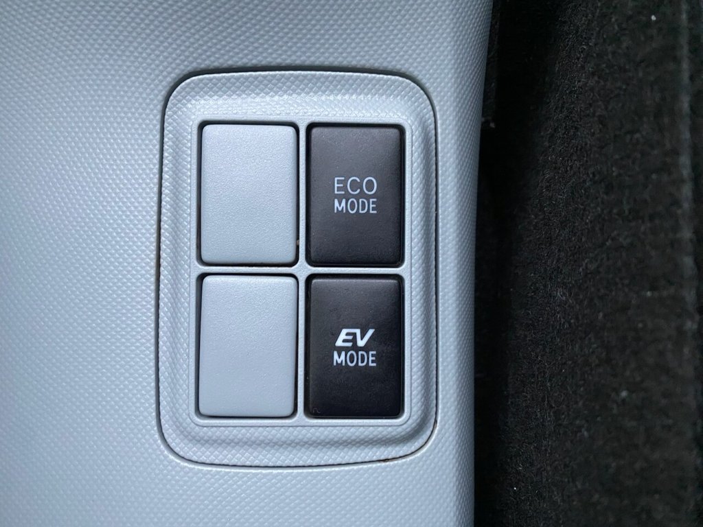 Used Toyota Aqua 2012 for sale - 76469866: Photo 25