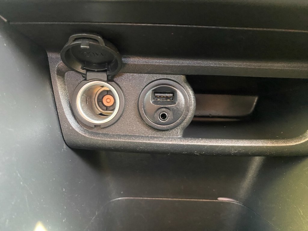 Used Peugeot 208 2014 for sale - 77748765: Photo 22