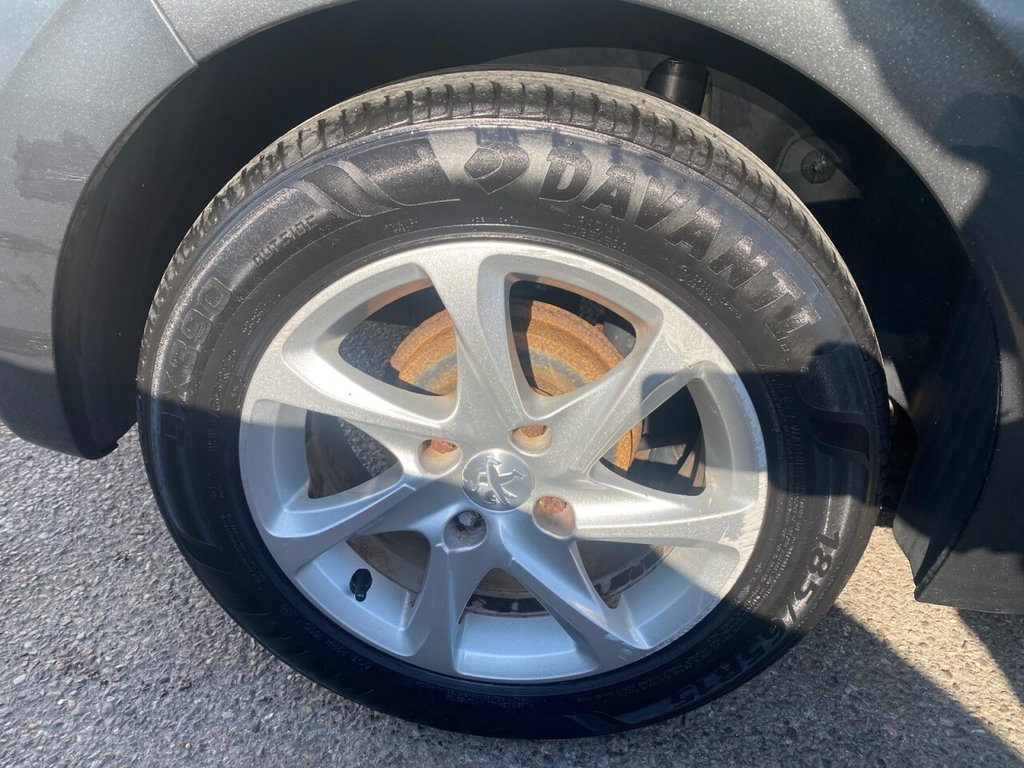 Used Peugeot 208 2014 for sale - 77748765: Photo 29