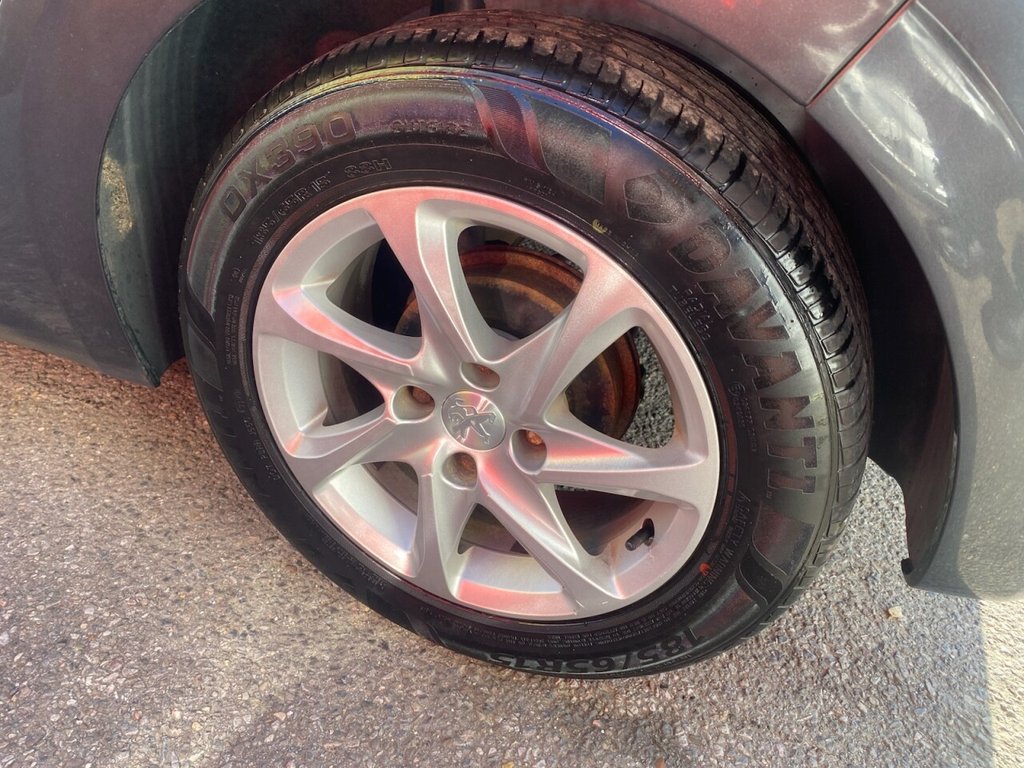 Used Peugeot 208 2014 for sale - 77748765: Photo 30