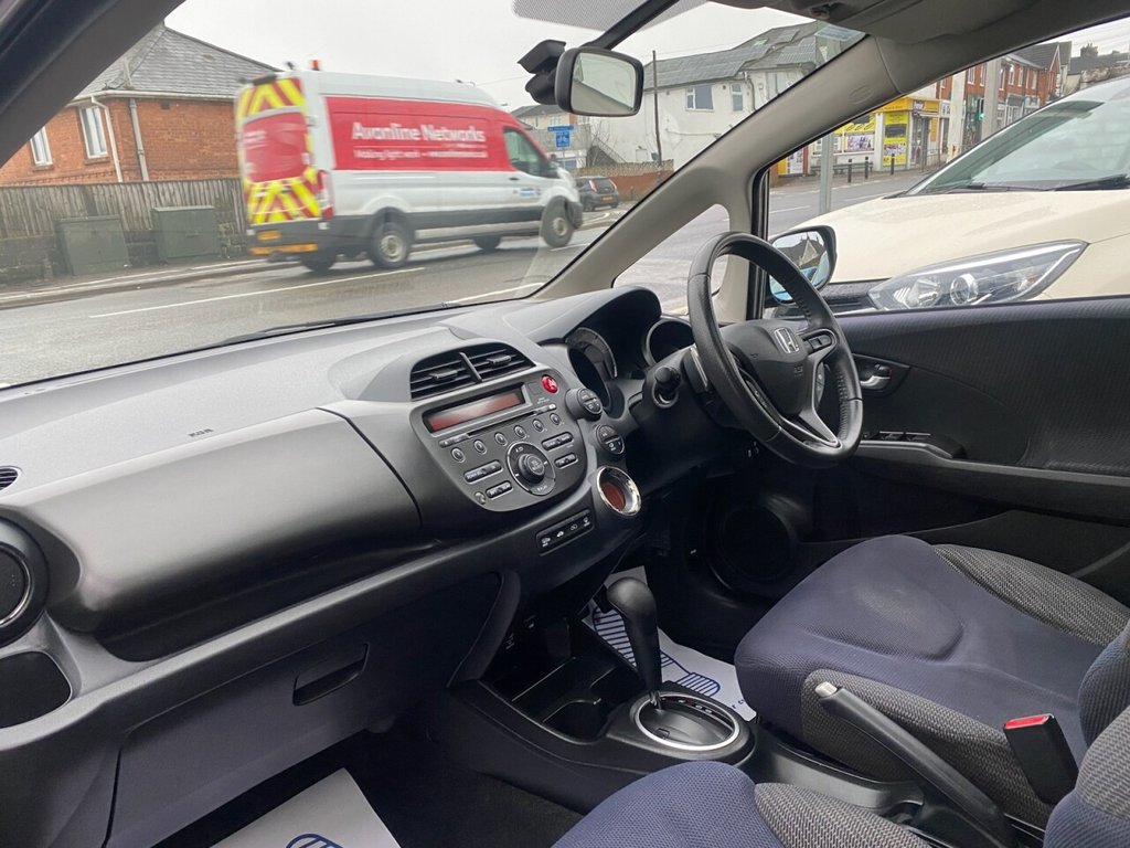 Used Honda Jazz 2011 for sale - 77287566: Photo 17