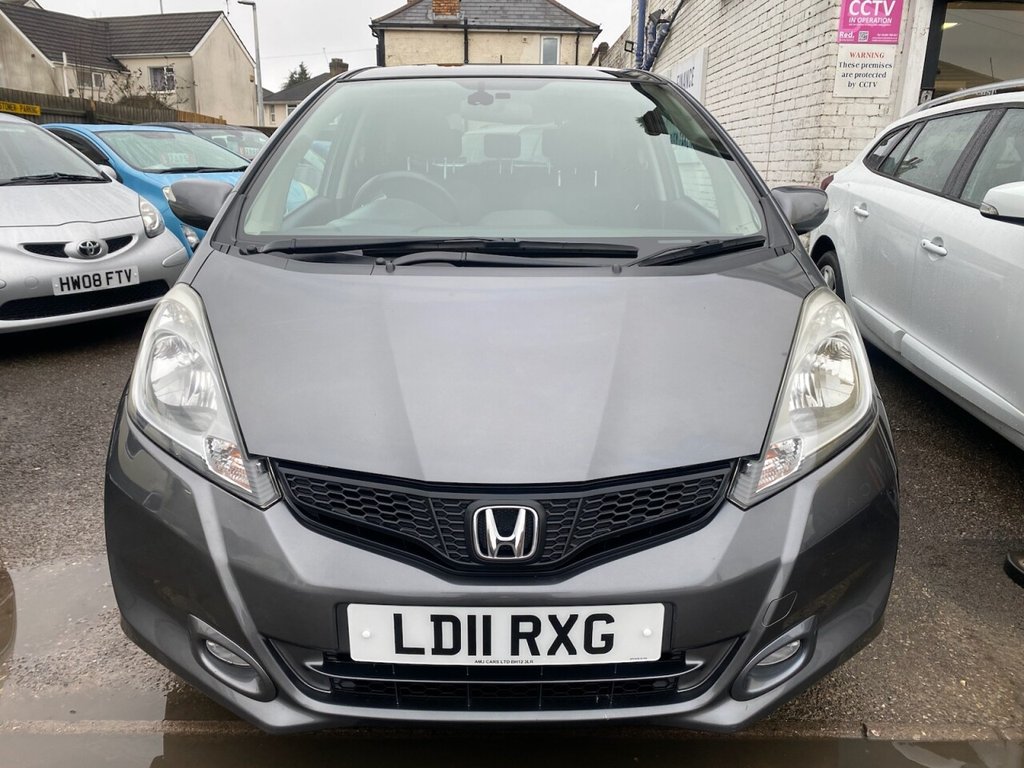 Used Honda Jazz 2011 for sale - 77287566: Photo 2