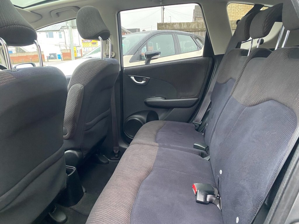 Used Honda Jazz 2011 for sale - 77287566: Photo 24