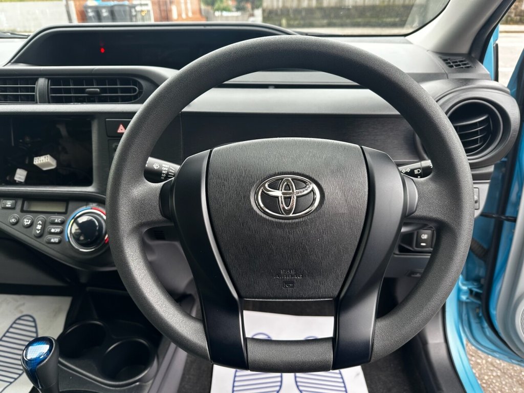 Used Toyota Aqua 2012 for sale - 77669003: Photo 11