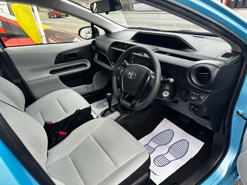 Used Toyota Aqua 2012 for sale - 77669003: Photo 20