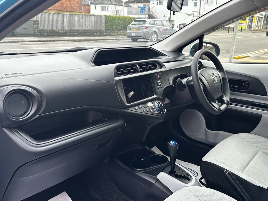 Used Toyota Aqua 2012 for sale - 77669003: Photo 24