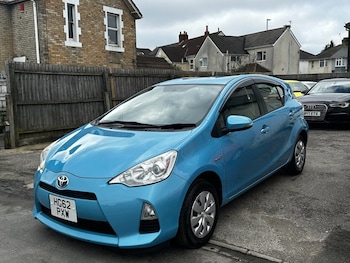 Used Toyota Aqua 2012 for sale - 77669003: Photo