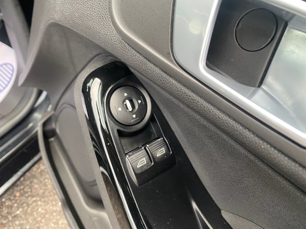 Used Ford Fiesta 2013 for sale - 76303931: Photo 14