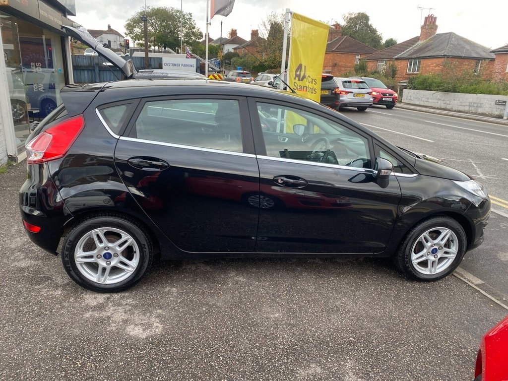 Used Ford Fiesta 2013 for sale - 76303931: Photo 8