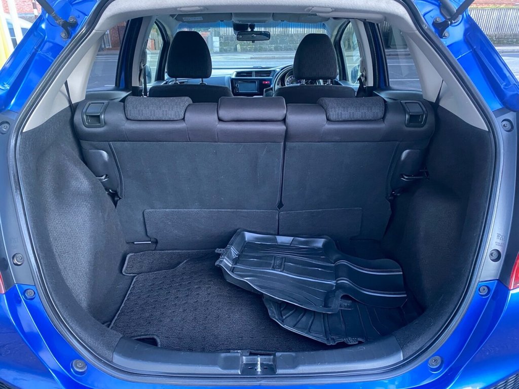 Used Honda Fit 2014 for sale - 76546929: Photo 33