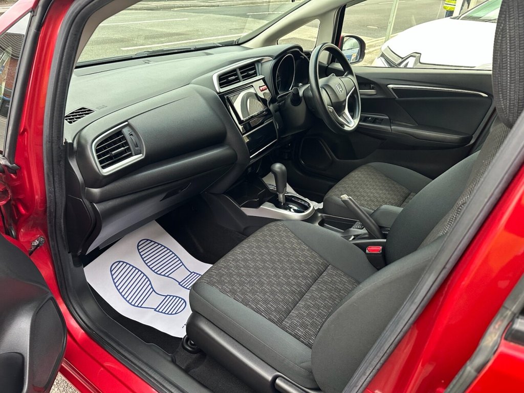 Used Honda Fit 2017 for sale - 77407623: Photo 24