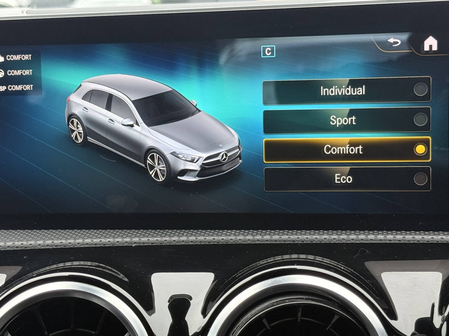 Used Mercedes-Benz A-Class 2018 for sale - 77228202: Photo 29