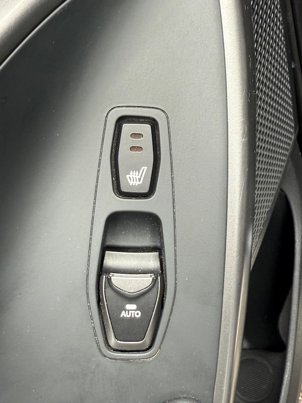 Used Hyundai Santa Fe 2015 for sale - 75621206: Photo 26