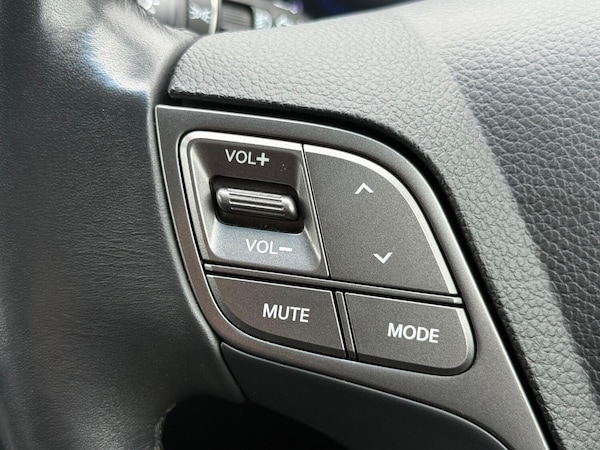 Used Hyundai Santa Fe 2015 for sale - 75621206: Photo 39