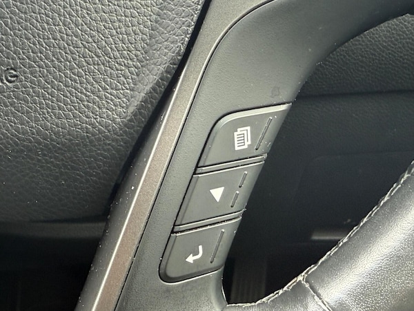 Used Hyundai Santa Fe 2015 for sale - 75621206: Photo 45
