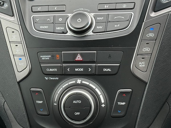 Used Hyundai Santa Fe 2015 for sale - 75621206: Photo 49