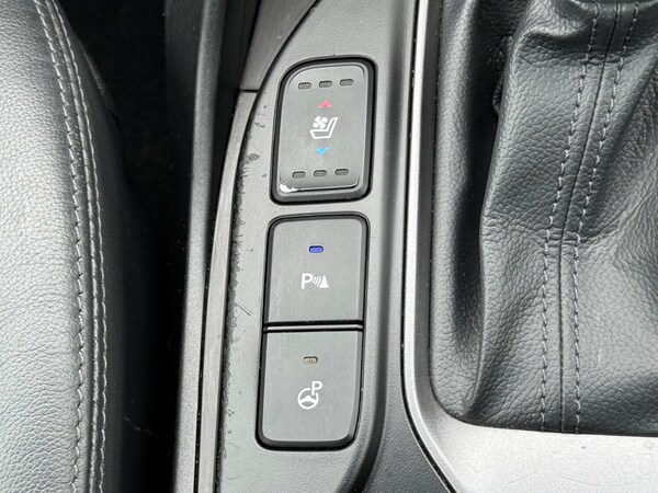 Used Hyundai Santa Fe 2015 for sale - 75621206: Photo 51