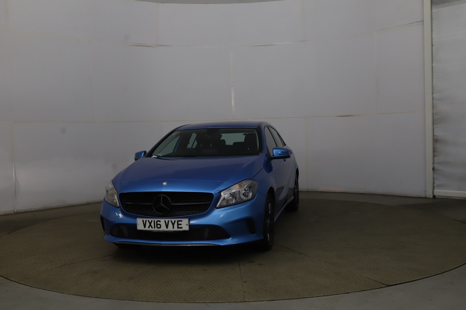 Used Mercedes-Benz A-Class 2016 for sale - 76134070: Photo 2