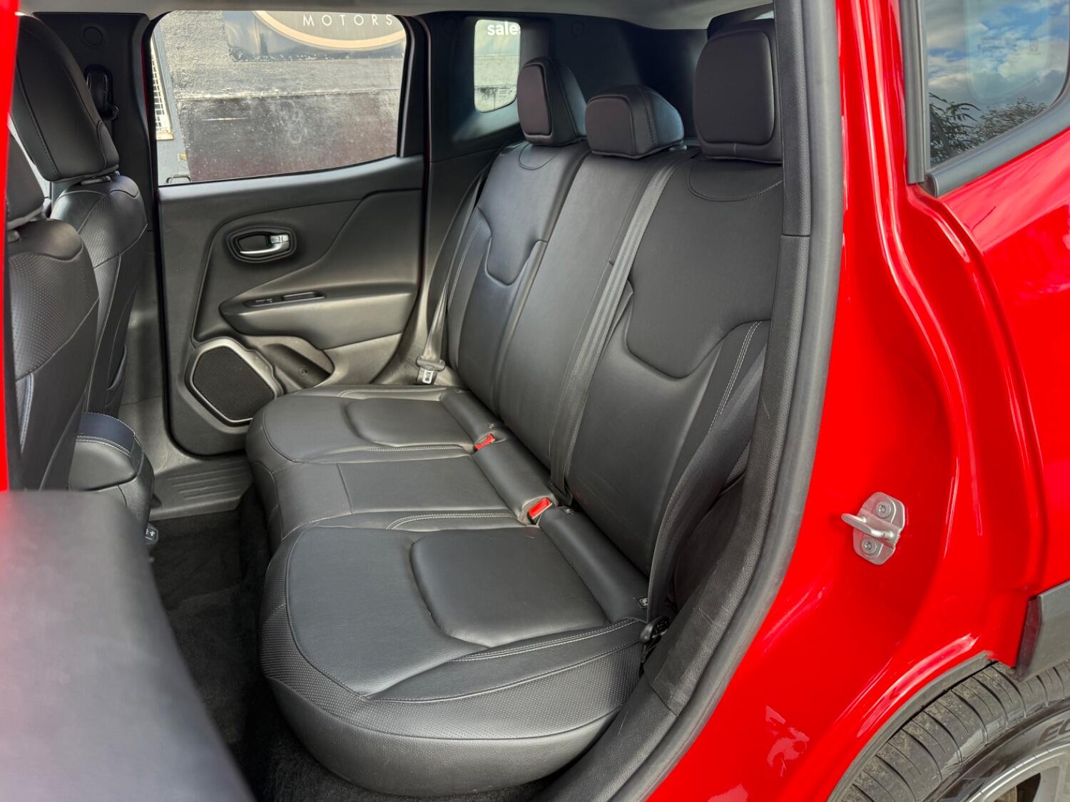 Used Jeep Renegade 2019 for sale - 76058066: Photo 19