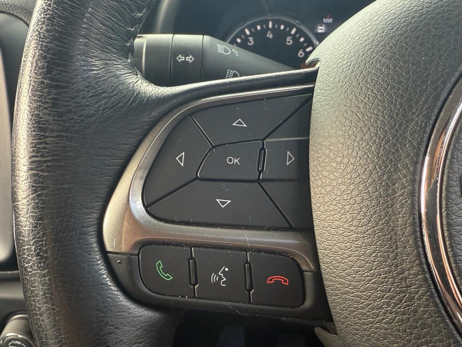 Used Jeep Renegade 2019 for sale - 76058066: Photo 36