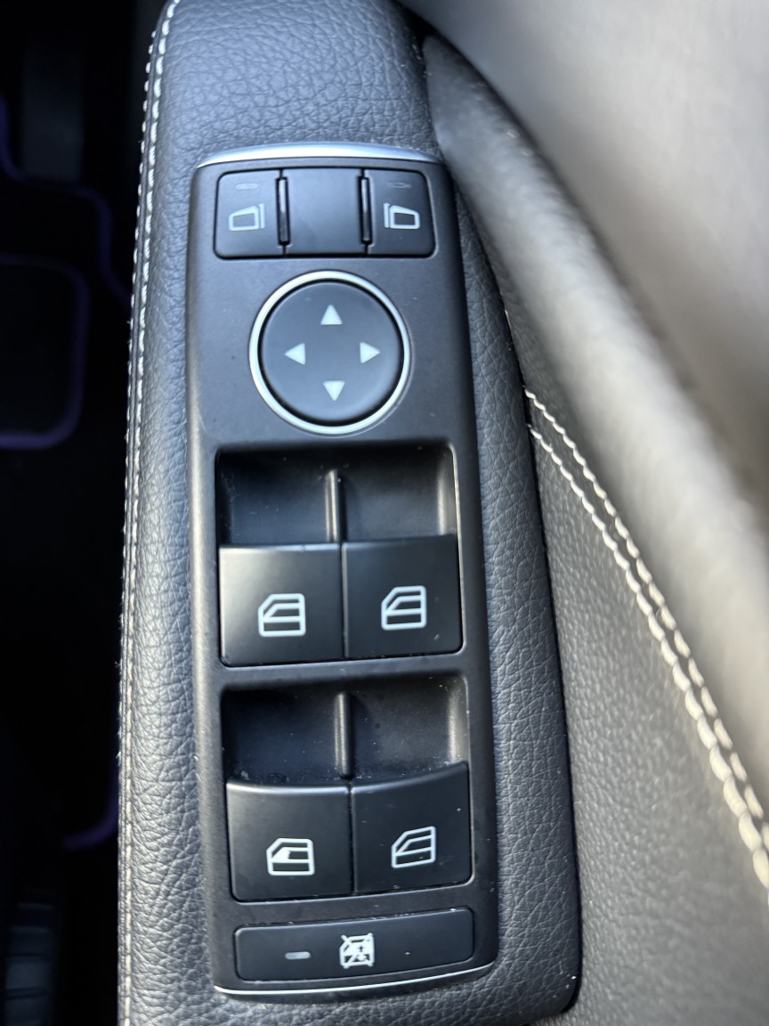 Used Mercedes-Benz A-Class 2015 for sale - 77225242: Photo 12