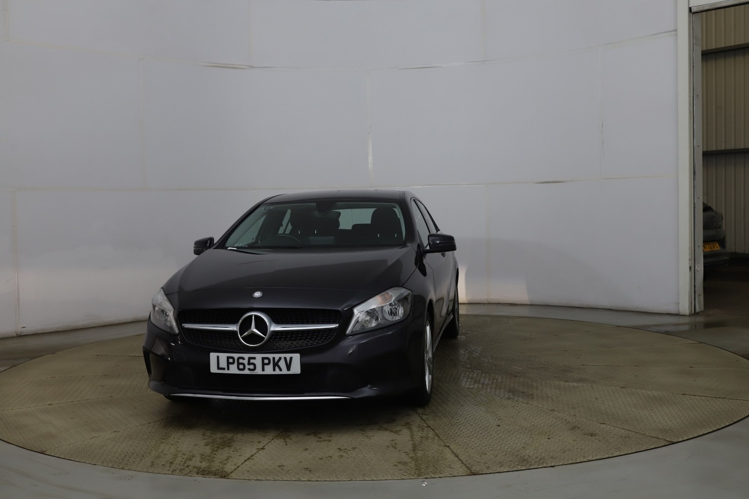 Used Mercedes-Benz A-Class 2015 for sale - 77225242: Photo 3