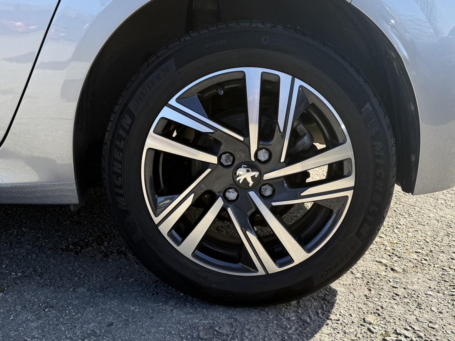 Used Peugeot 208 2023 for sale - 77921334: Photo 13