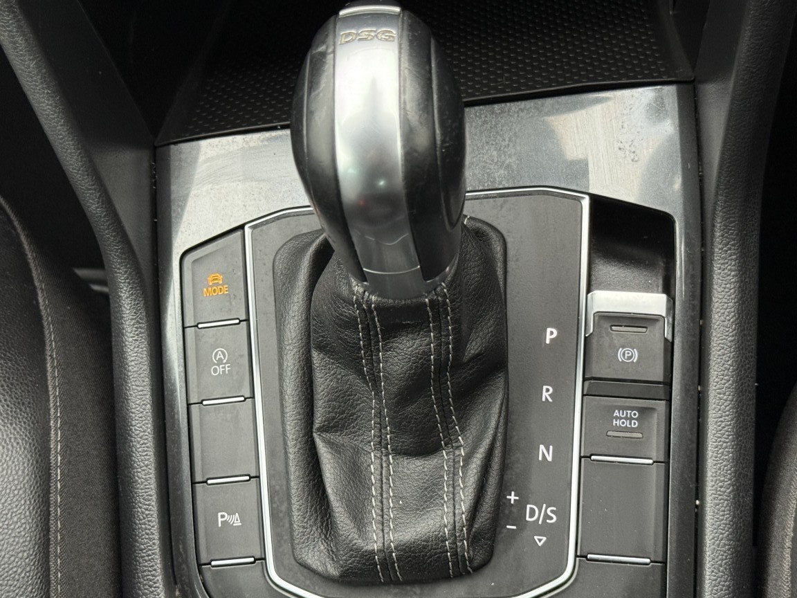 Used Volkswagen Tiguan 2018 for sale - 77609997: Photo 40