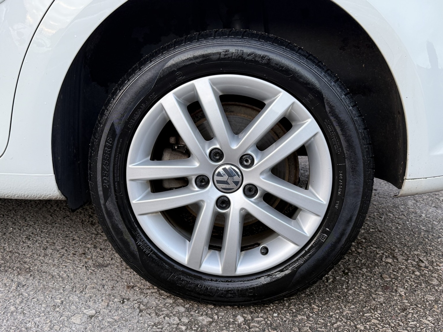 Used Volkswagen Touran 2015 for sale - 76387292: Photo 13