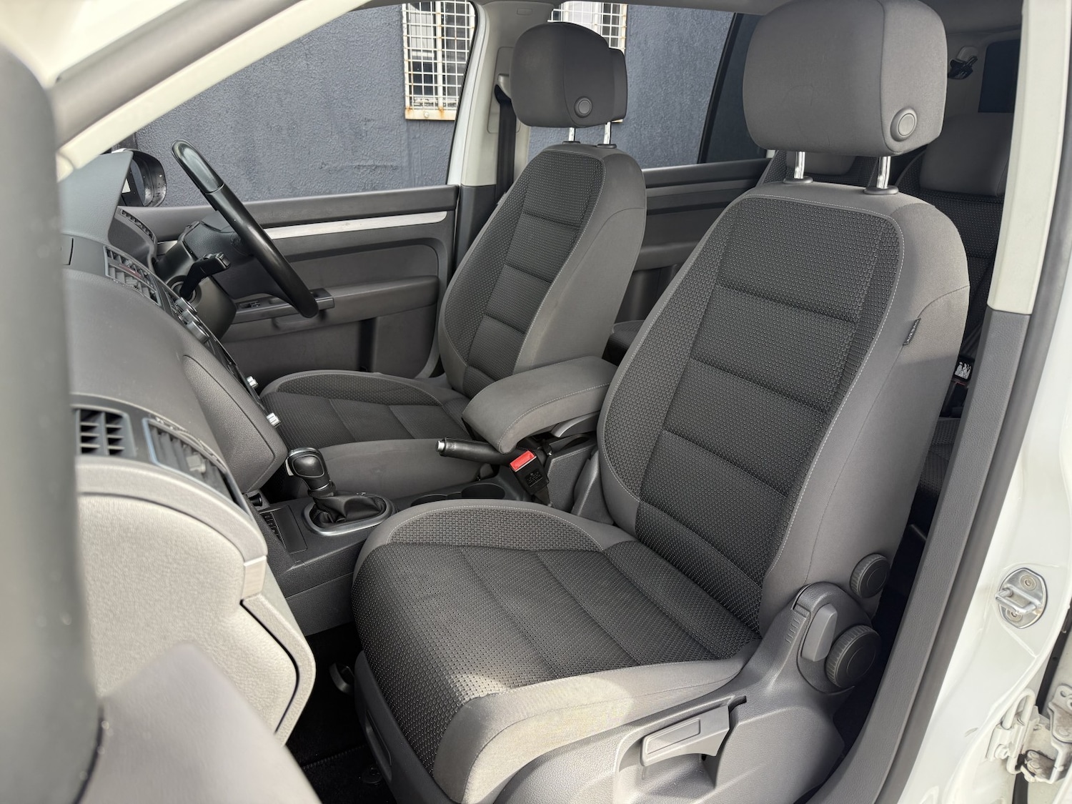 Used Volkswagen Touran 2015 for sale - 76387292: Photo 16