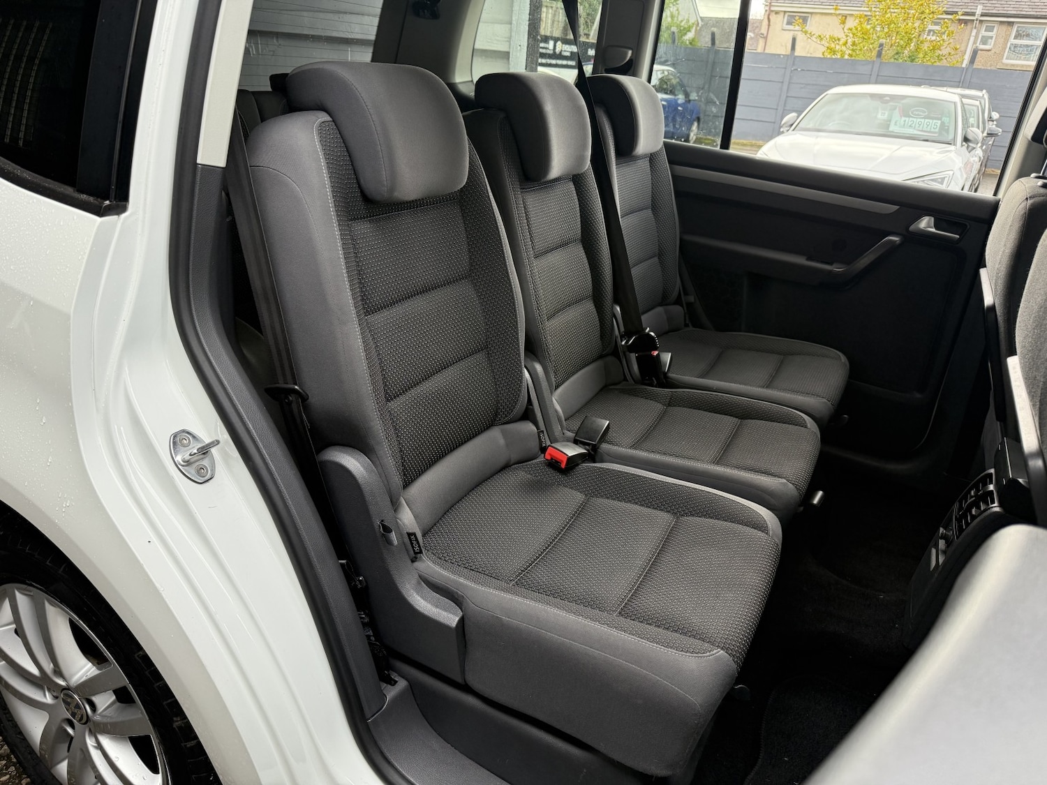 Used Volkswagen Touran 2015 for sale - 76387292: Photo 18