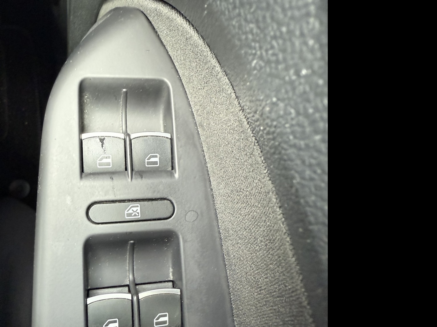 Used Volkswagen Touran 2015 for sale - 76387292: Photo 21