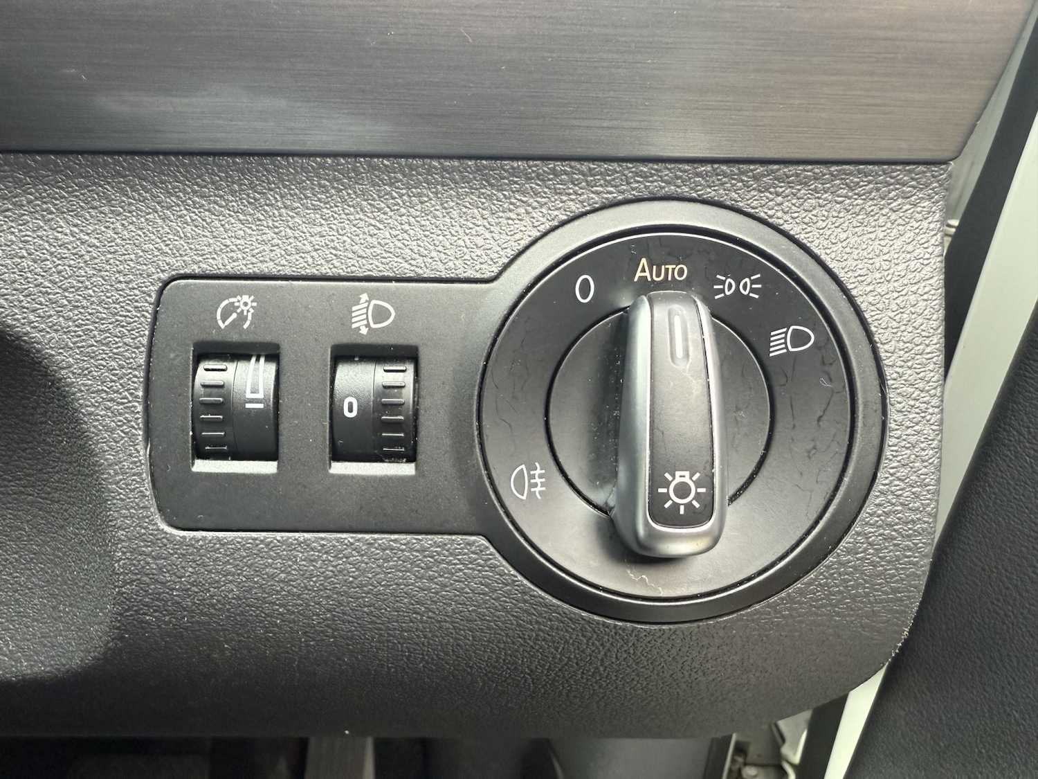 Used Volkswagen Touran 2015 for sale - 76387292: Photo 23