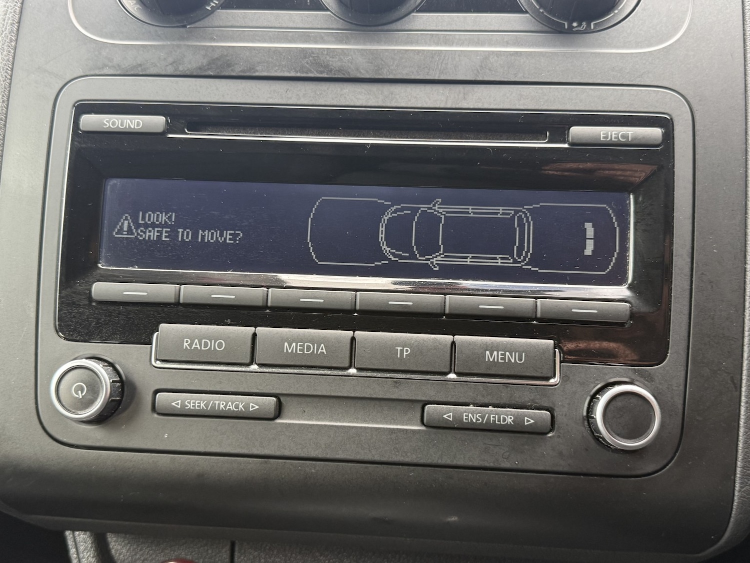 Used Volkswagen Touran 2015 for sale - 76387292: Photo 32