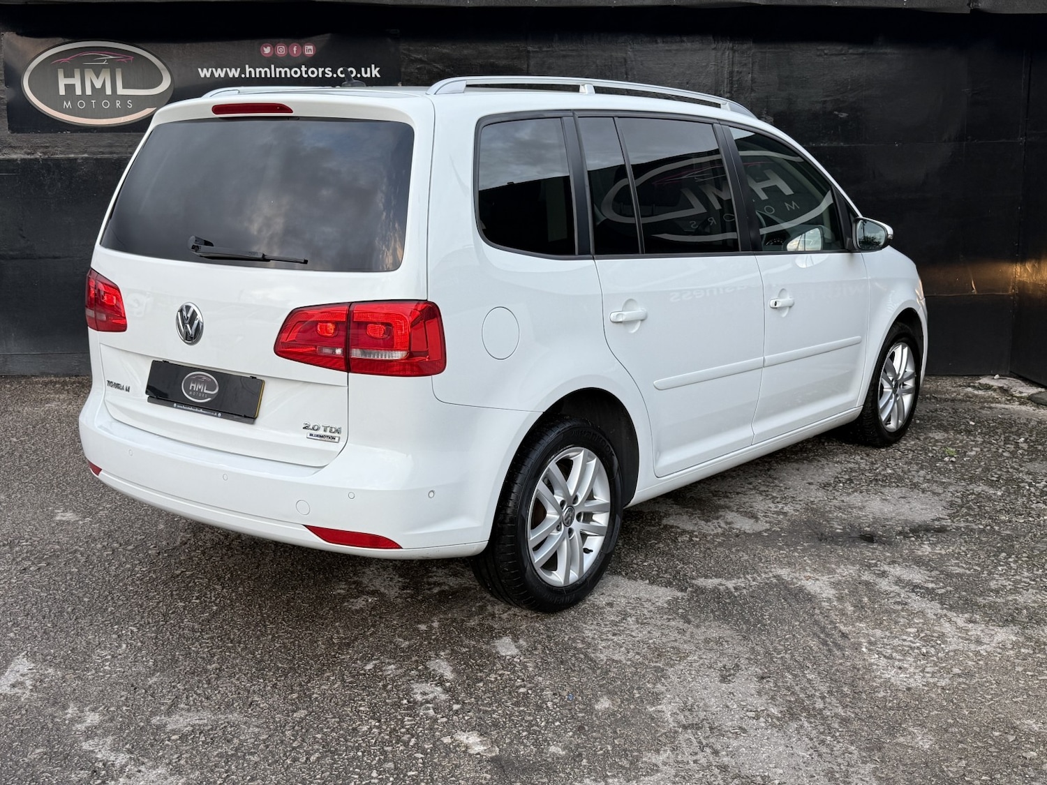 Used Volkswagen Touran 2015 for sale - 76387292: Photo 8