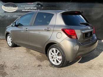 Used Toyota Yaris 2016 for sale - 75252246: Photo