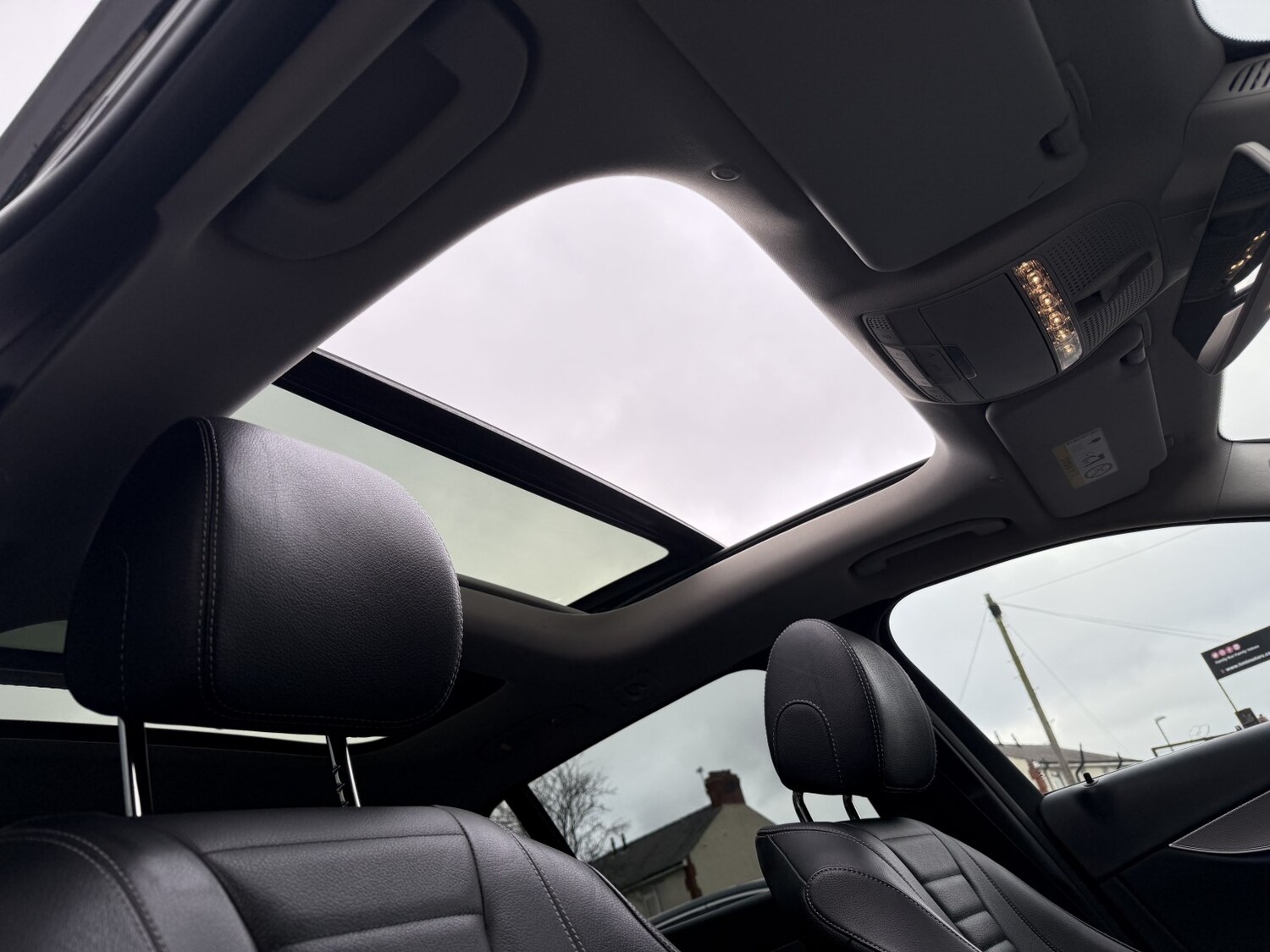 Used Mercedes-Benz E Class 2017 for sale - 77494840: Photo 11