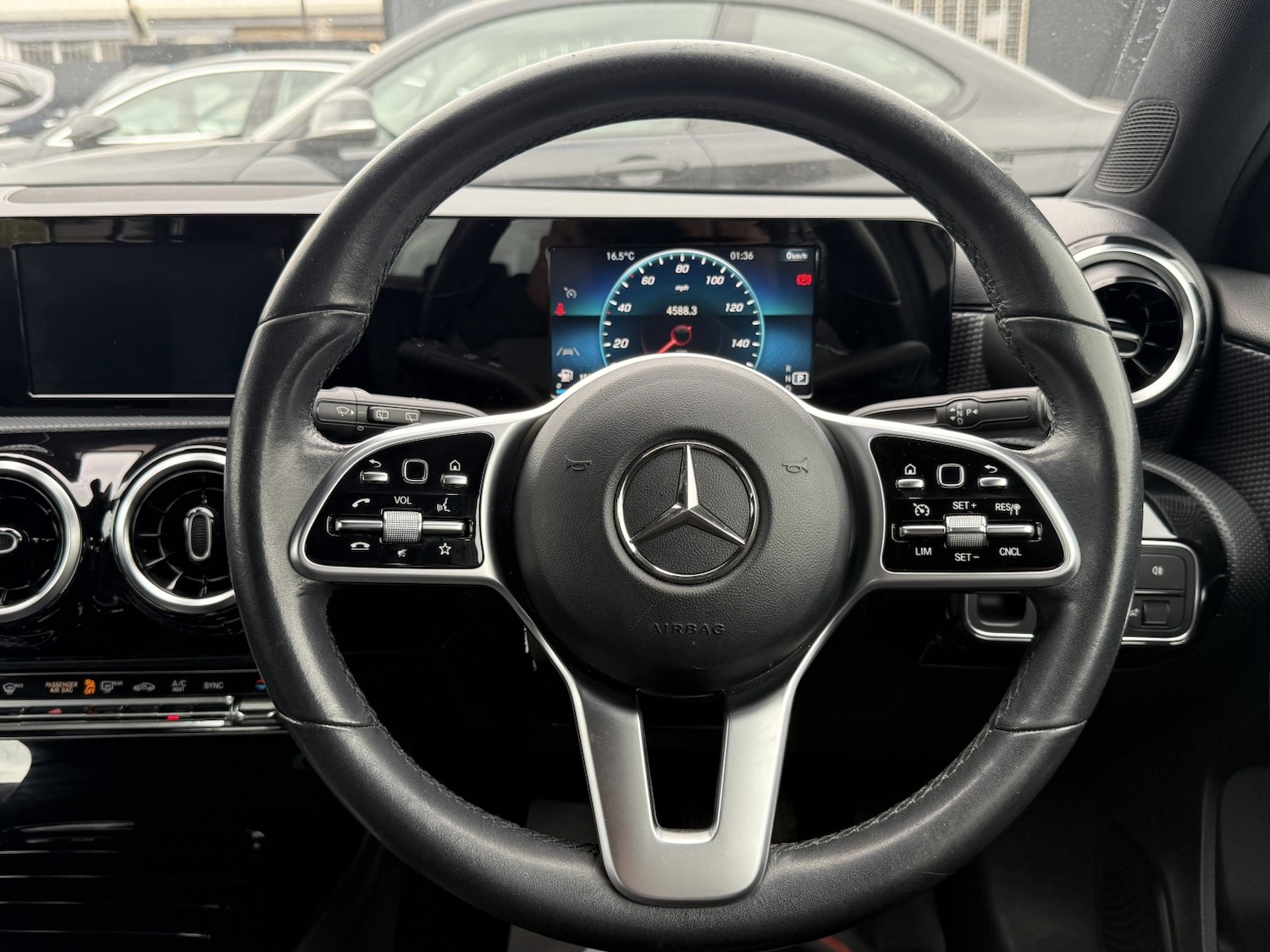 Used Mercedes-Benz A-Class 2019 for sale - 76225295: Photo 33