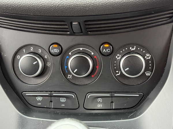 Used Ford Kuga 2016 for sale - 75413131: Photo 26