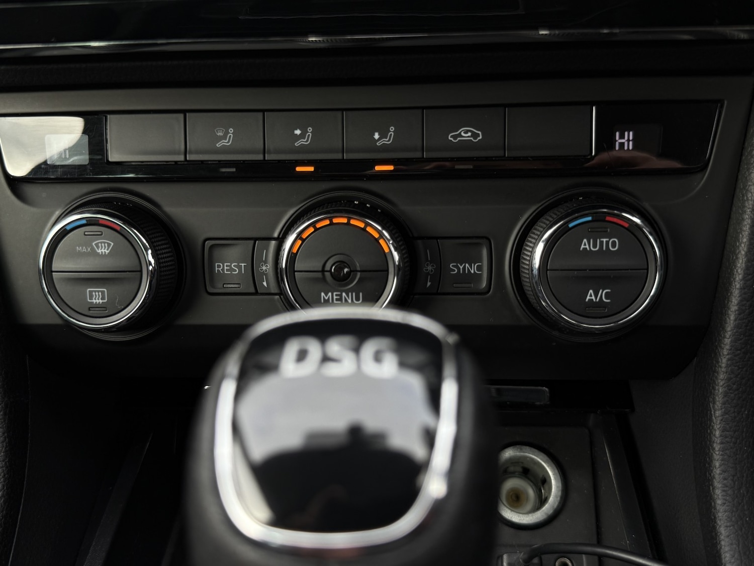 Used Skoda Superb 2023 for sale - 78031576: Photo 44