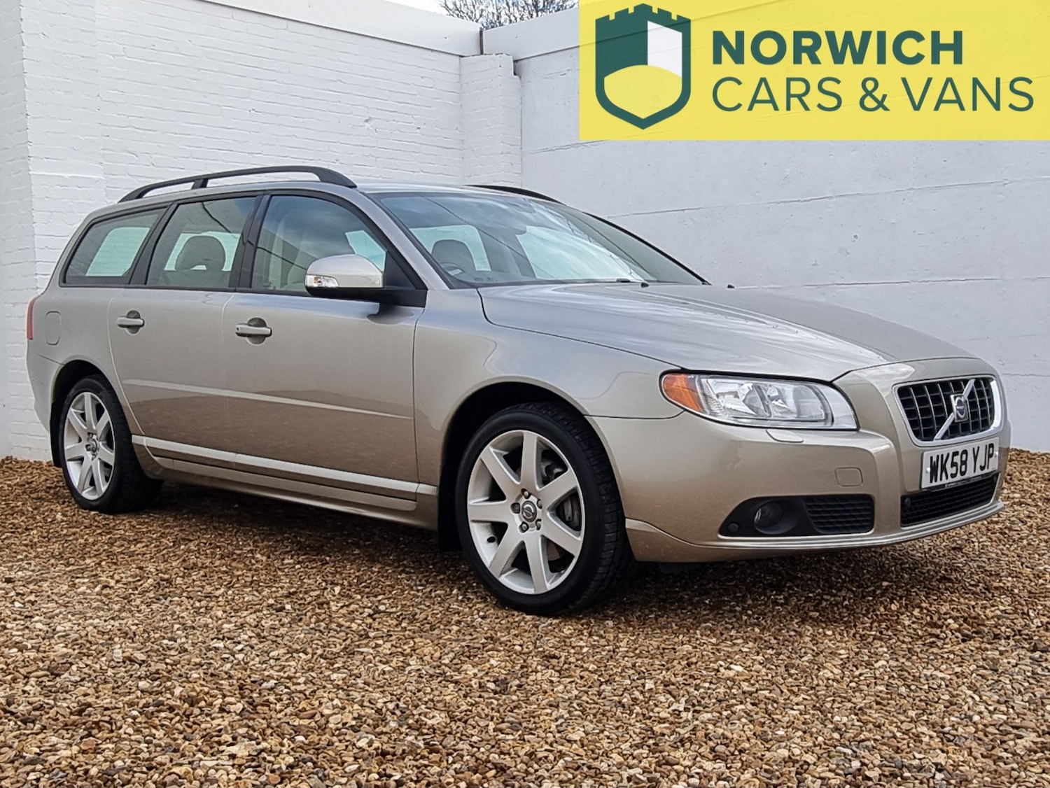 Used Volvo V70 2008 for sale - 76772645: Photo 1