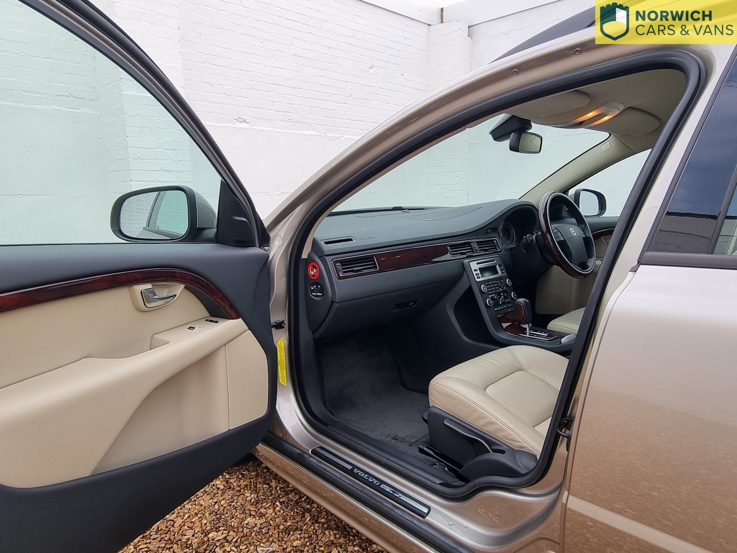 Used Volvo V70 2008 for sale - 76772645: Photo 17