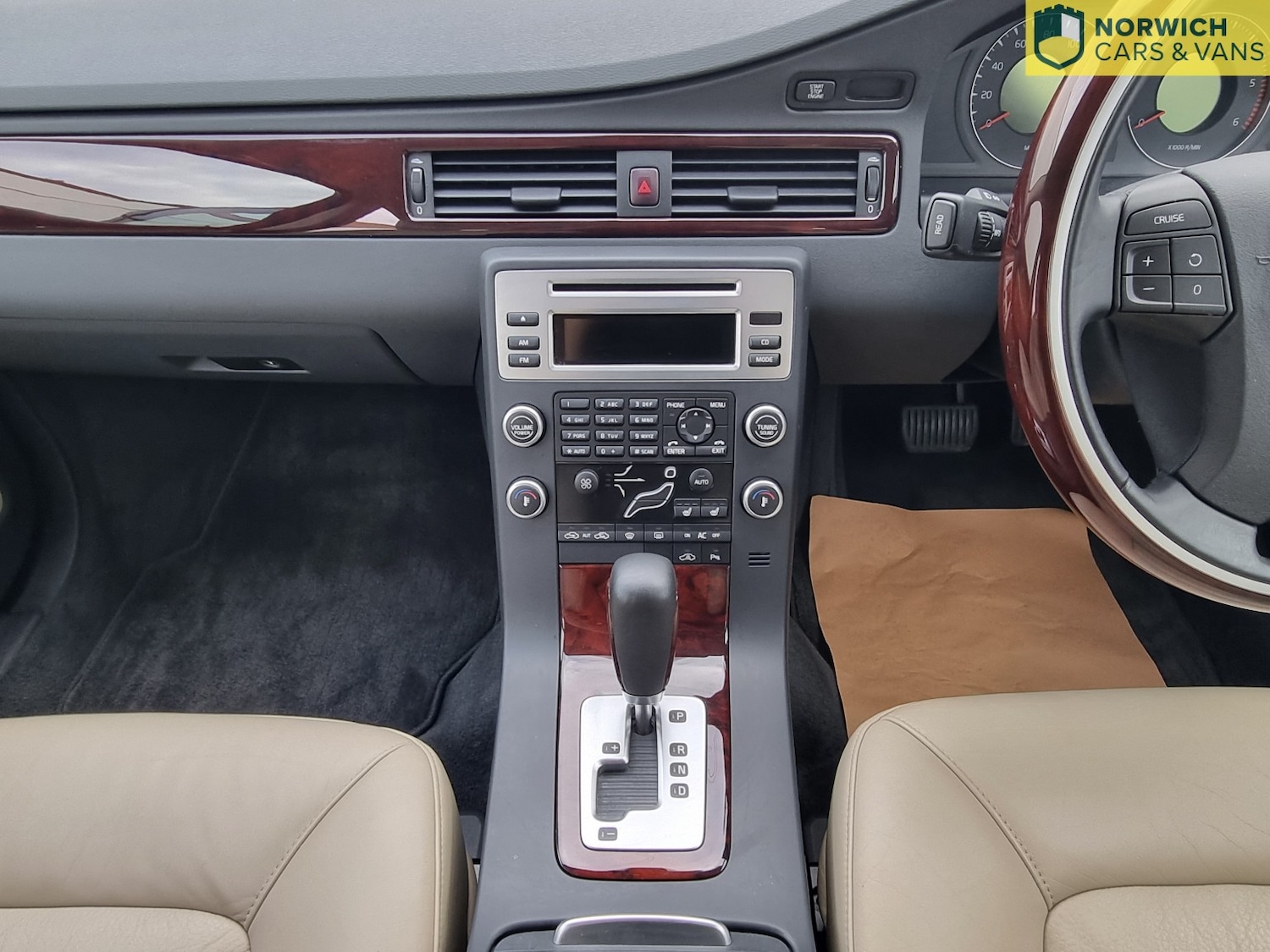 Used Volvo V70 2008 for sale - 76772645: Photo 22