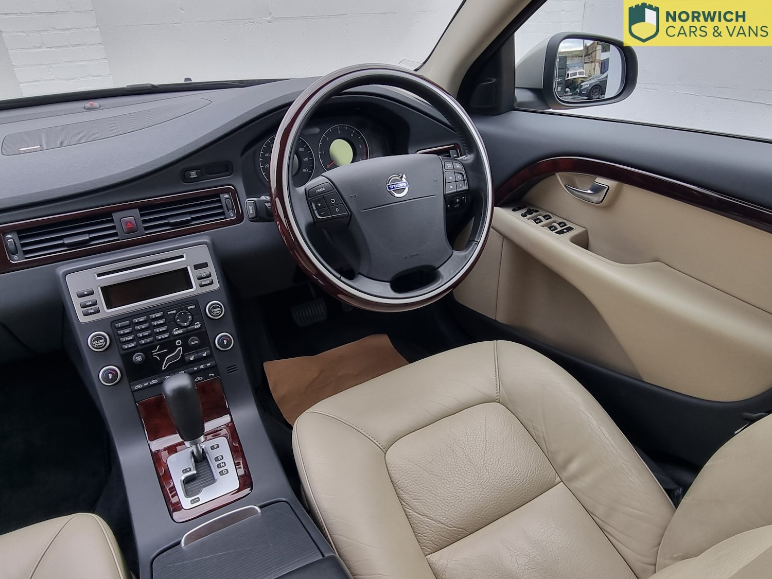 Used Volvo V70 2008 for sale - 76772645: Photo 23